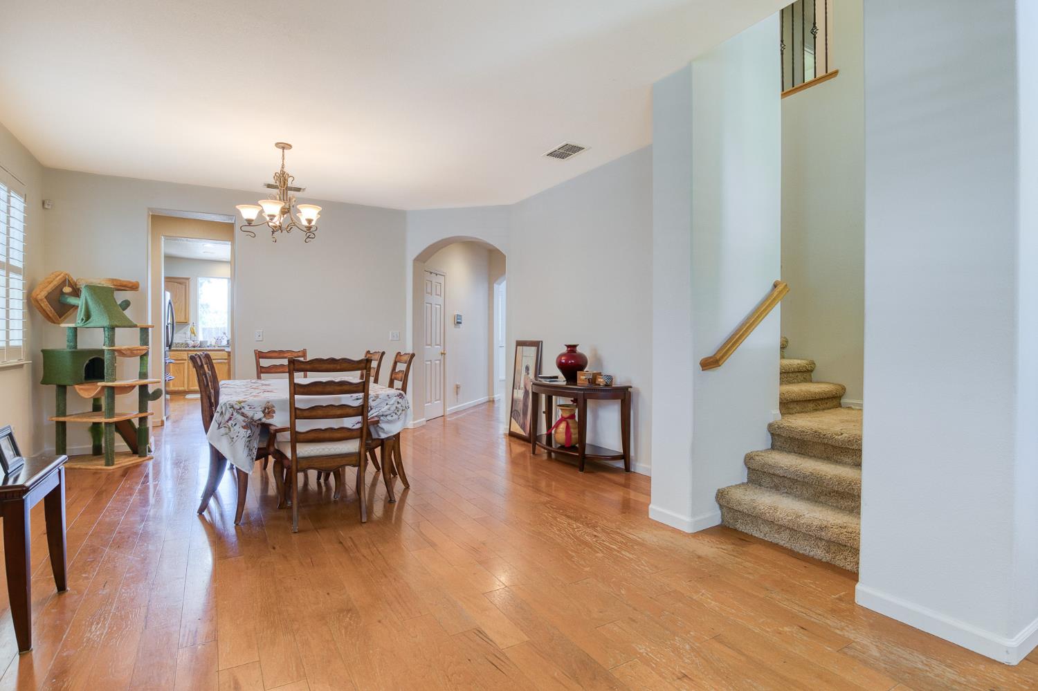3724 Macadamia Ln, Ceres, CA 95307