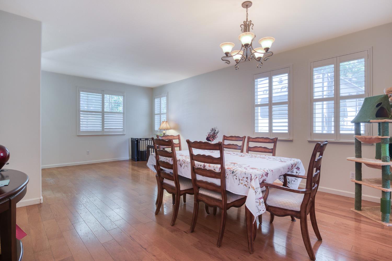 3724 Macadamia Ln, Ceres, CA 95307
