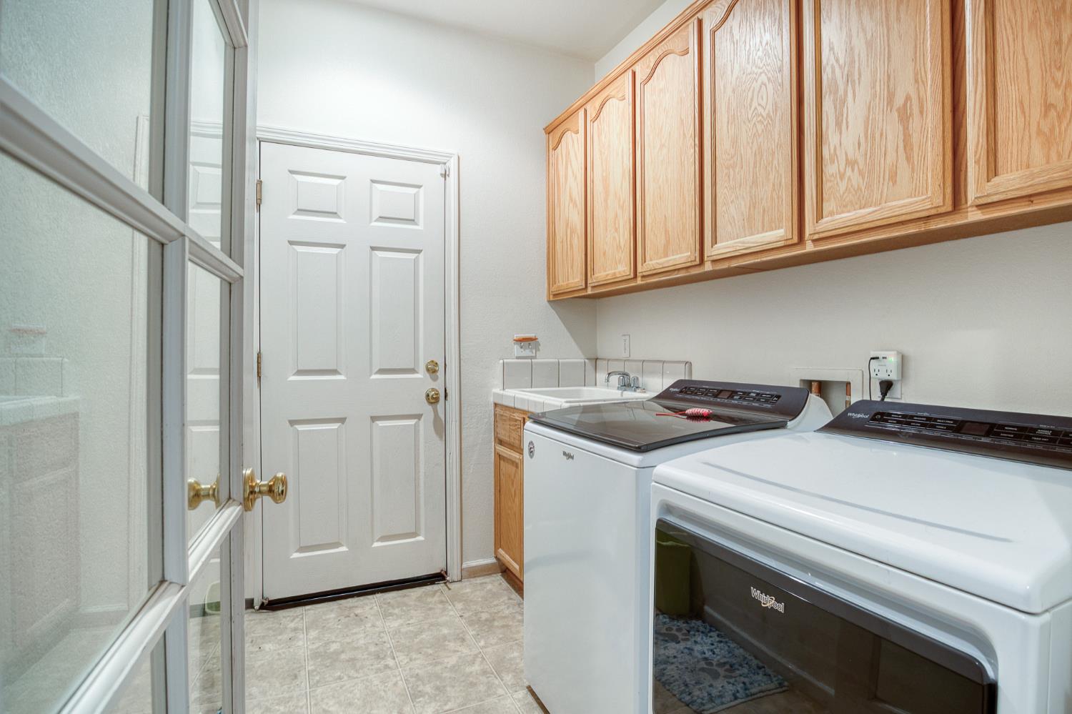 3724 Macadamia Ln, Ceres, CA 95307