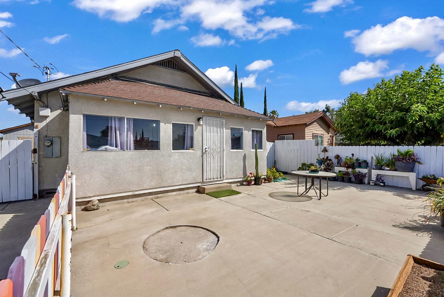 2111 Hackett Rd, Ceres, CA 95307