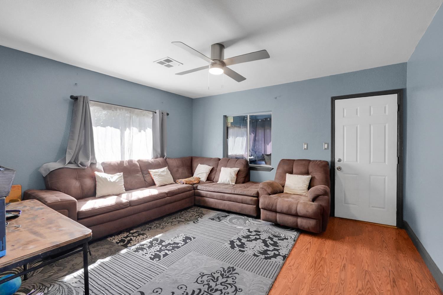 2111 Hackett Rd, Ceres, CA 95307