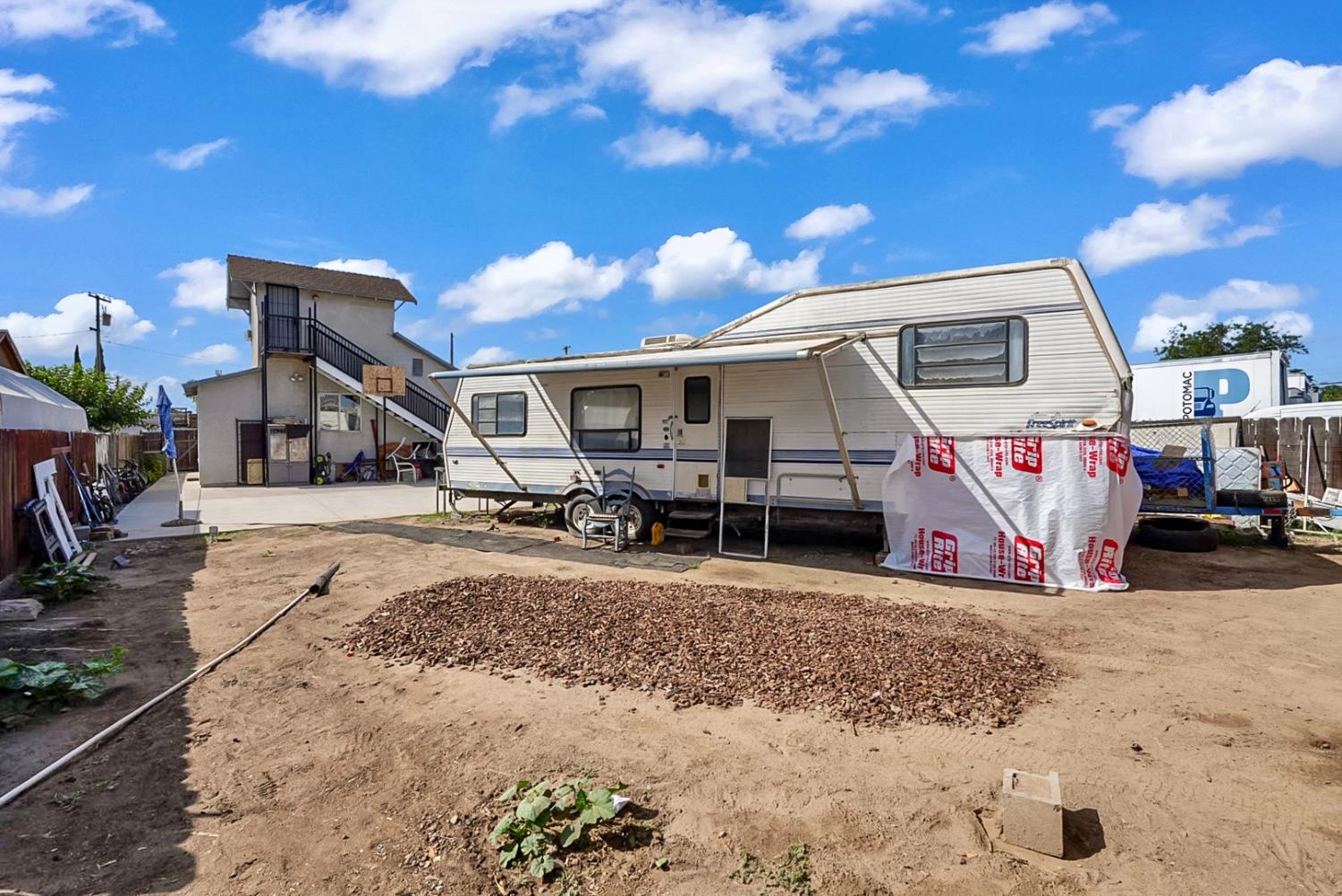 2111 Hackett Rd, Ceres, CA 95307