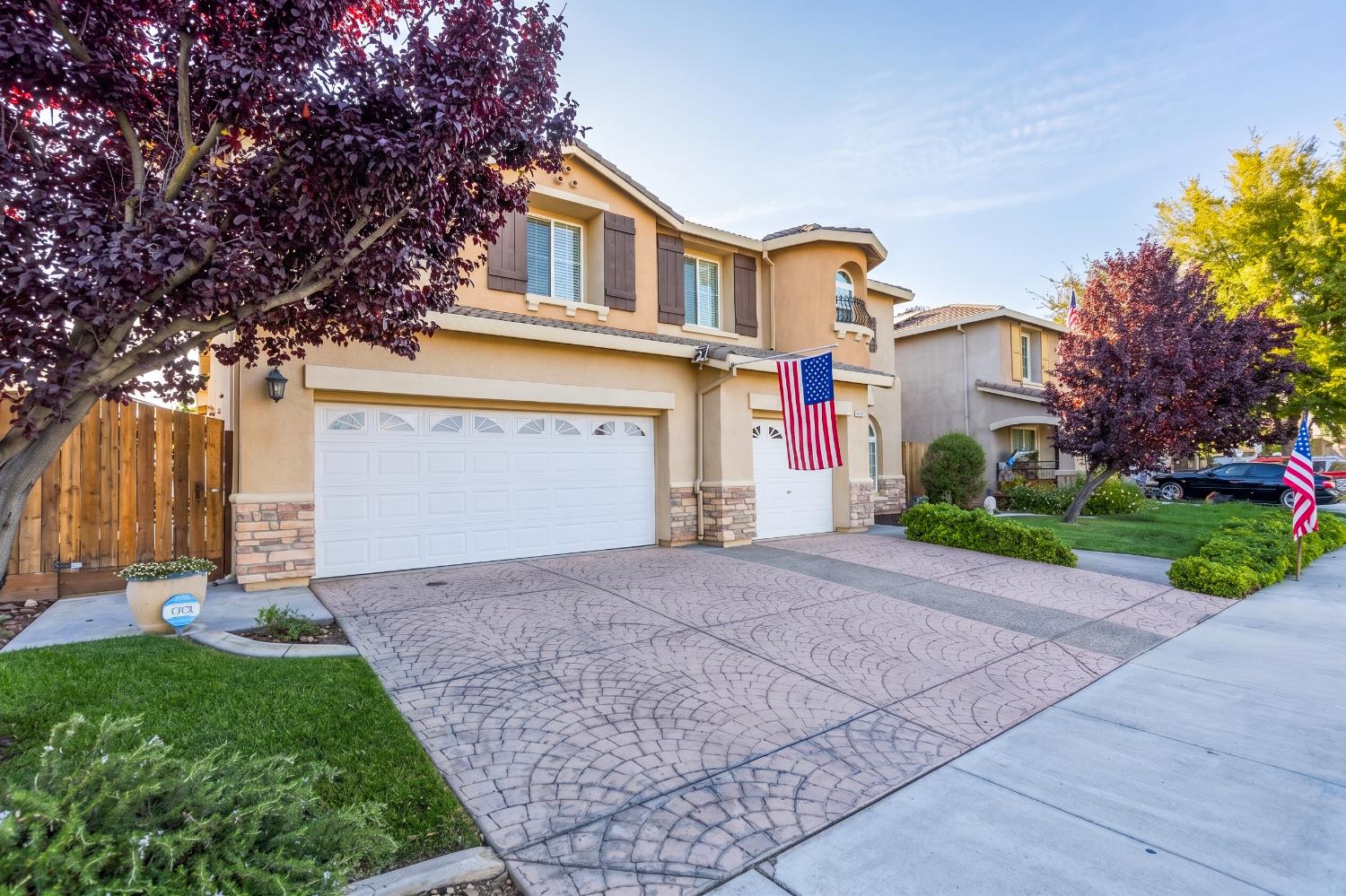 211 Las Palmas St, Los Banos, CA 93635