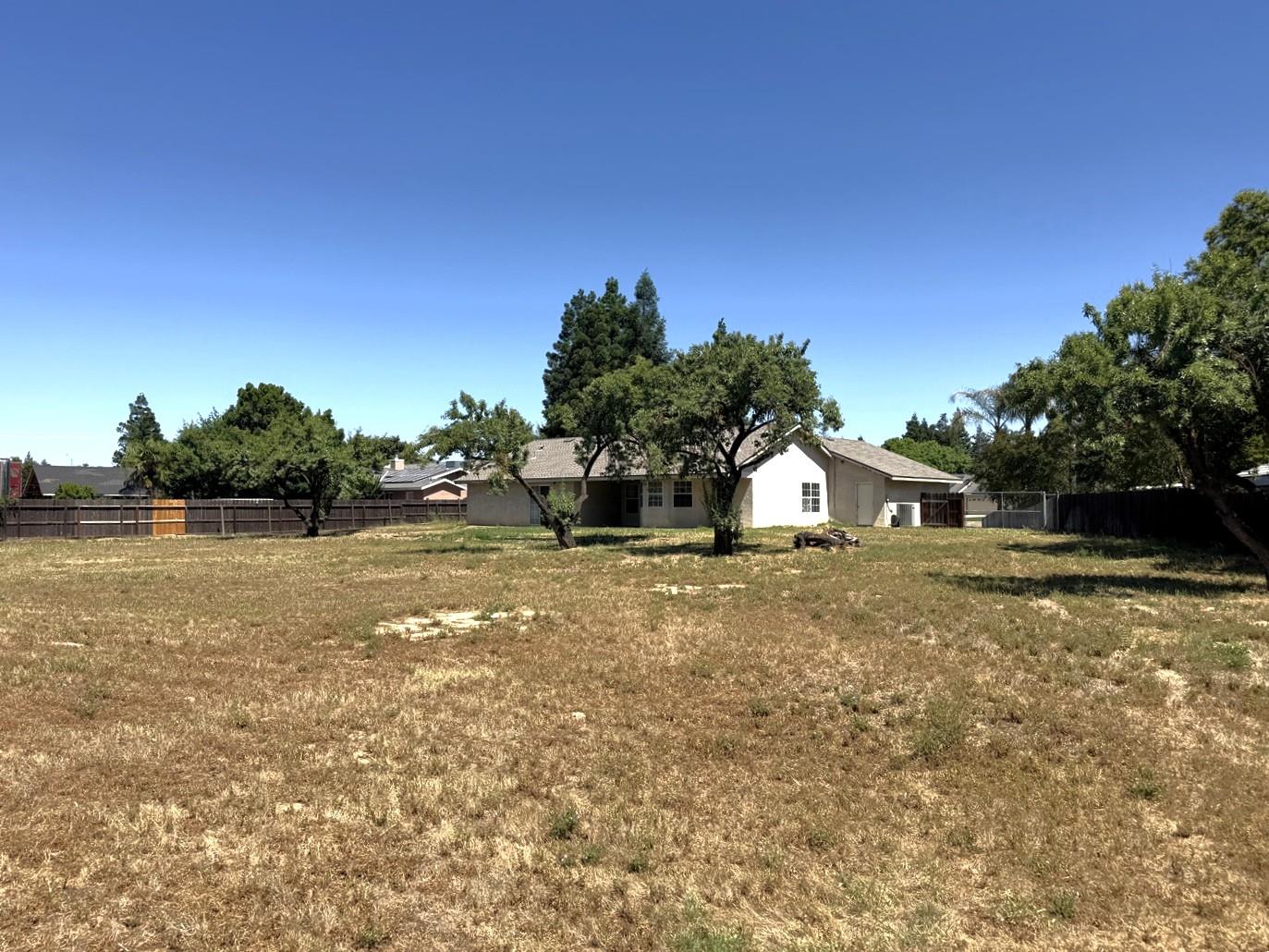 6083 Raymond Ct, Atwater, CA 95301