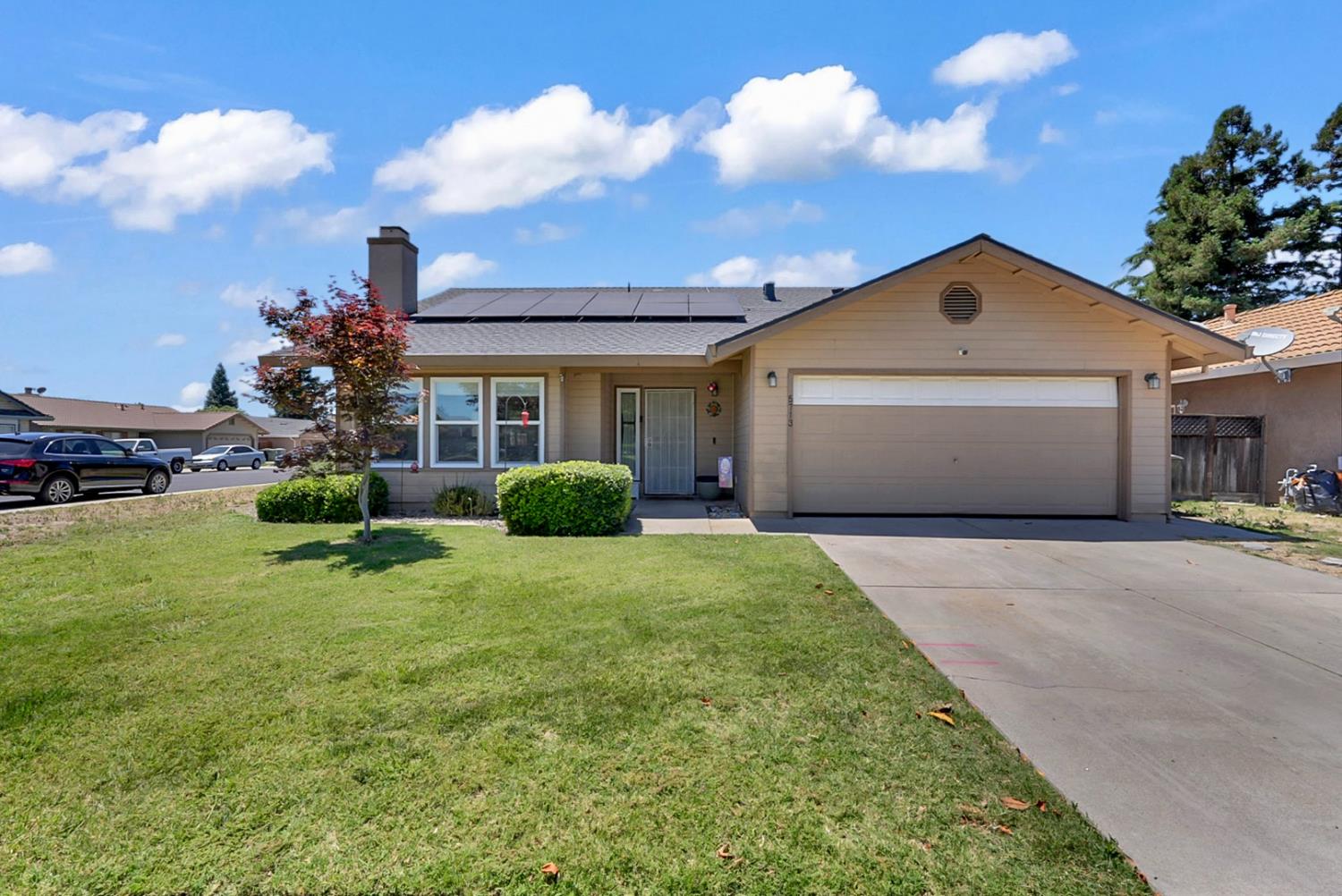5713 Prince Edward Ln, Riverbank, CA 95367
