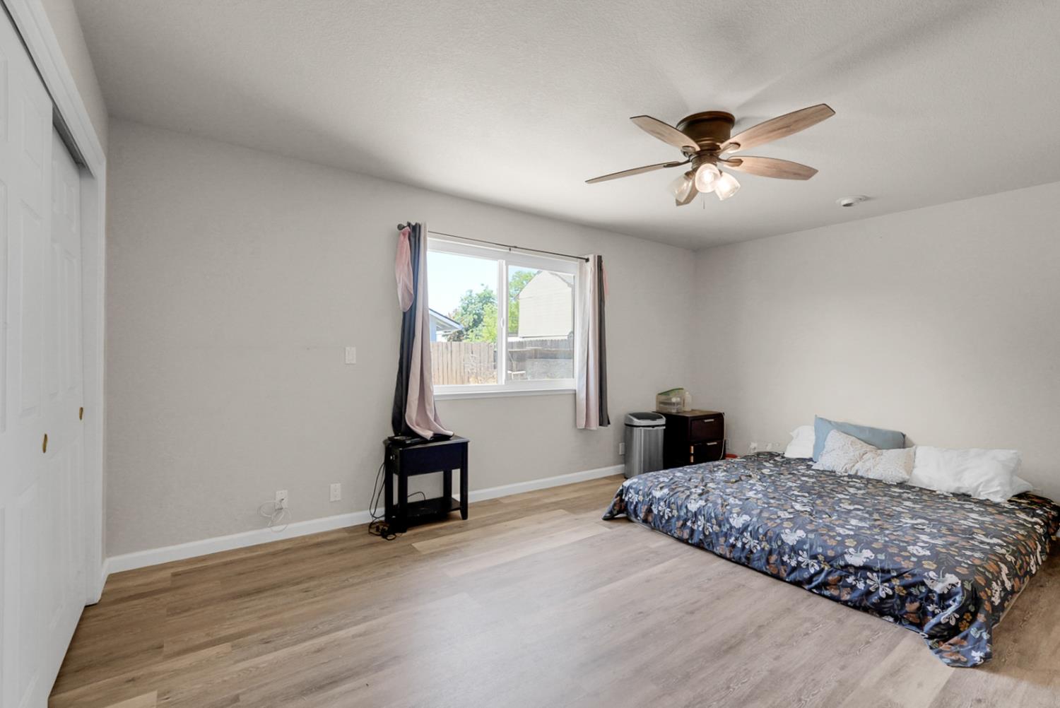 5713 Prince Edward Ln, Riverbank, CA 95367