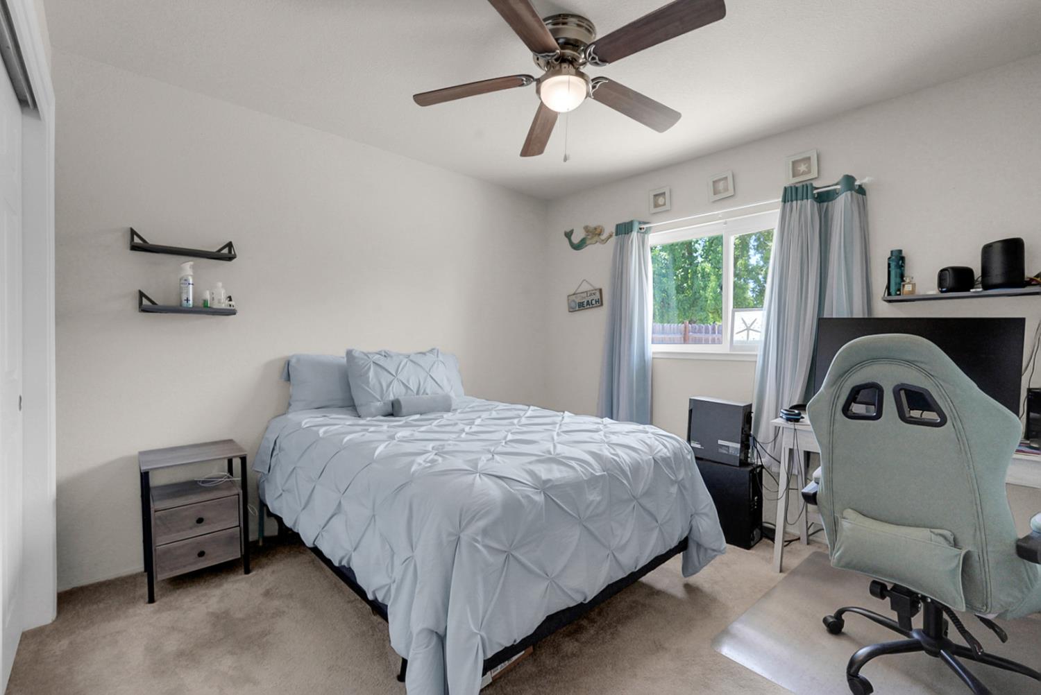 5713 Prince Edward Ln, Riverbank, CA 95367