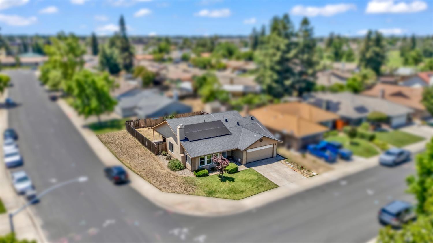 5713 Prince Edward Ln, Riverbank, CA 95367