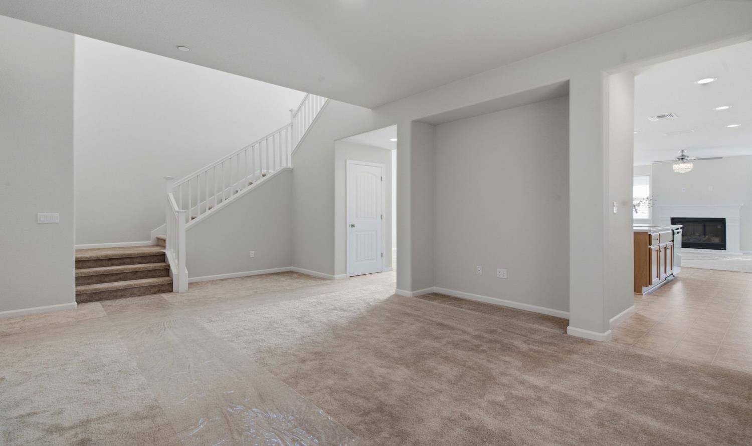 4344 Vanguard Dr, Modesto, CA 95356
