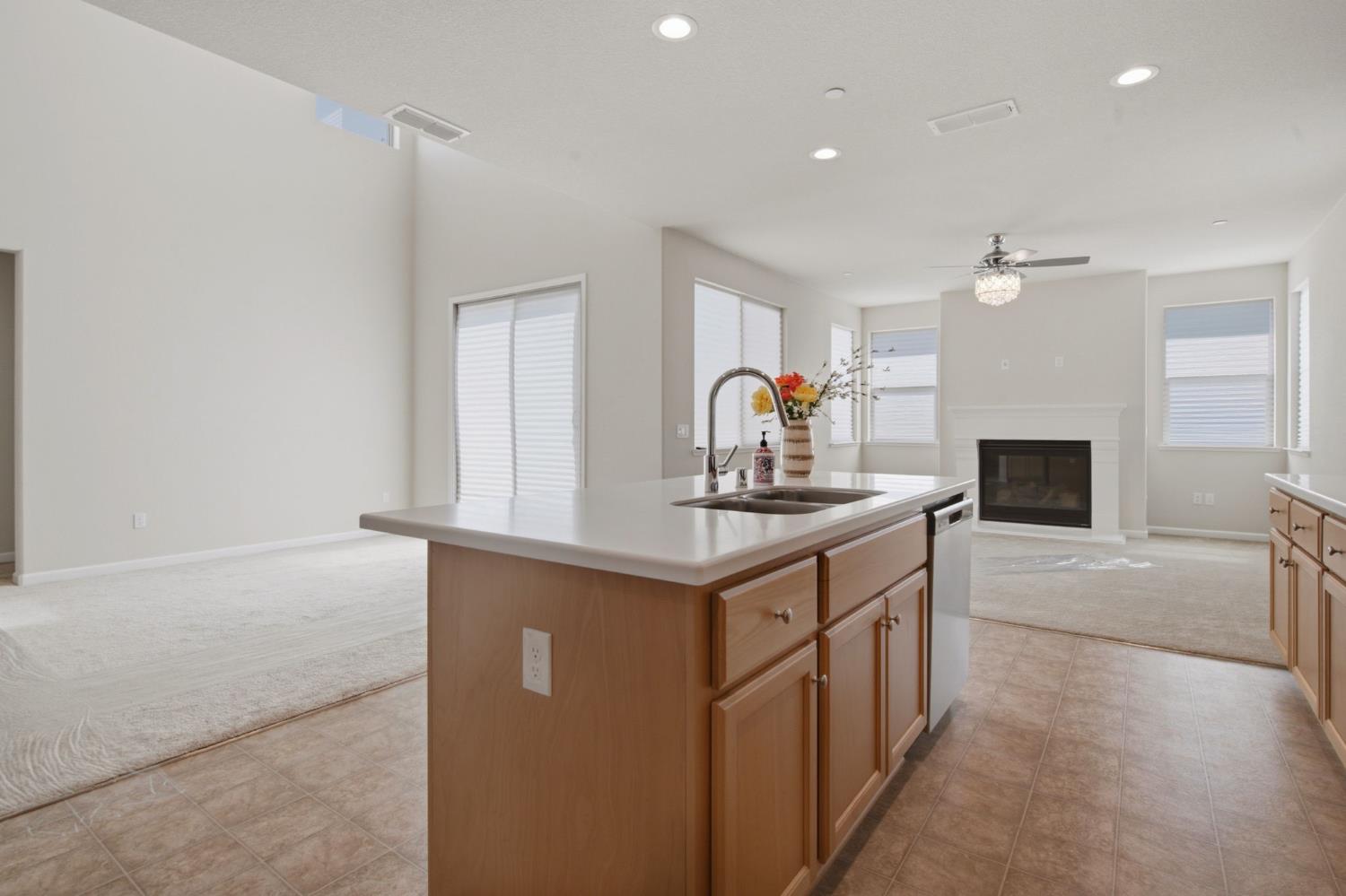 4344 Vanguard Dr, Modesto, CA 95356