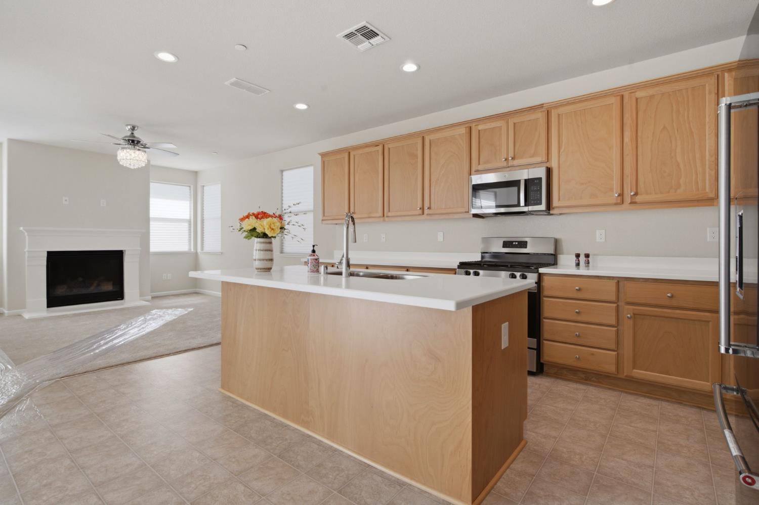 4344 Vanguard Dr, Modesto, CA 95356