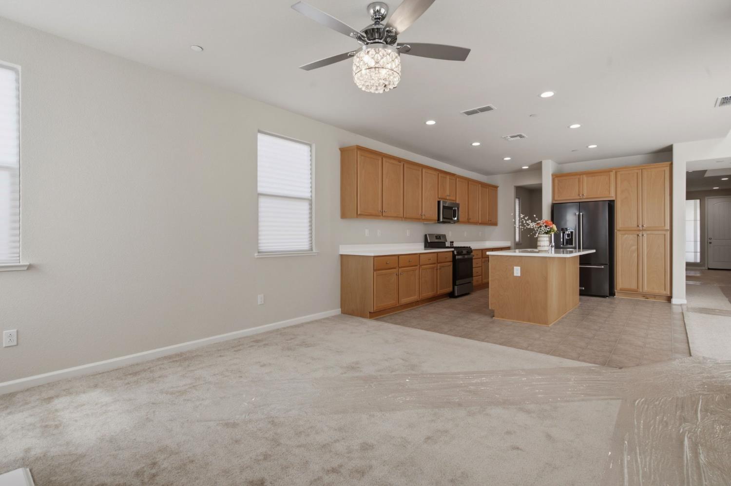 4344 Vanguard Dr, Modesto, CA 95356