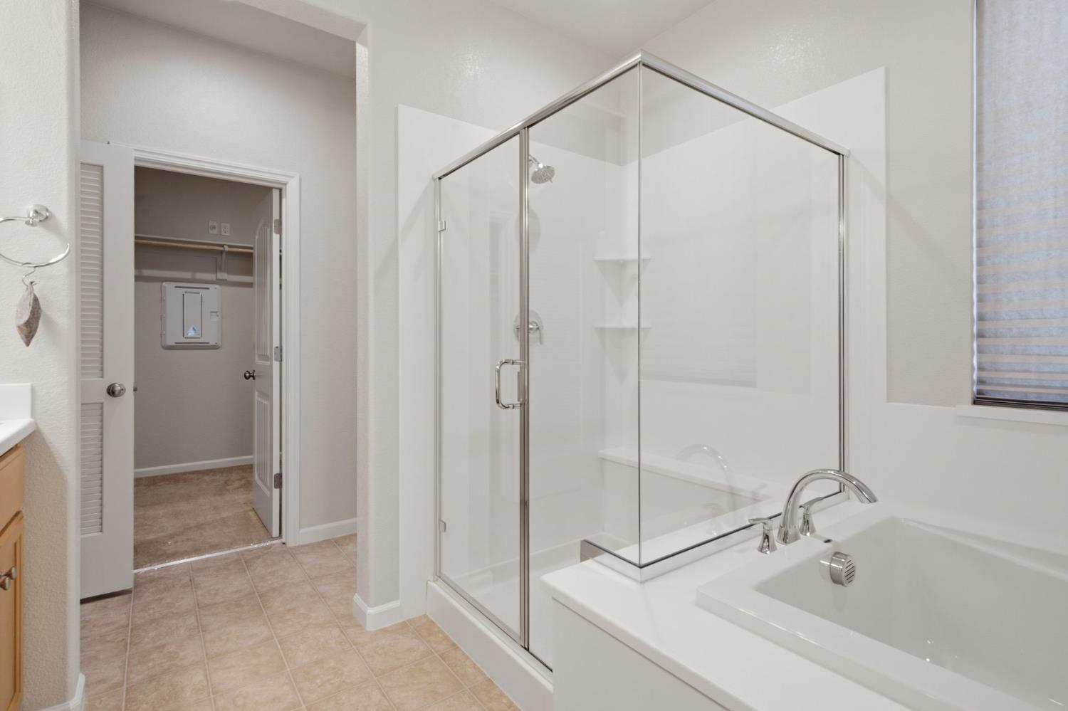 4344 Vanguard Dr, Modesto, CA 95356