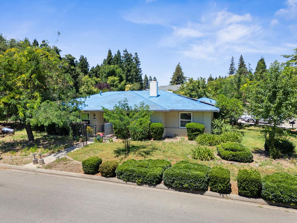 9901 Wild Oak Ct, Oakdale, CA 95361