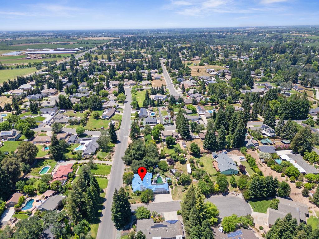 9901 Wild Oak Ct, Oakdale, CA 95361
