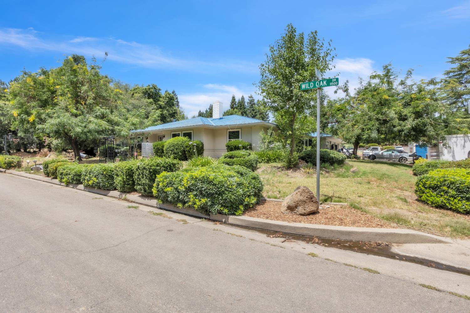 9901 Wild Oak Ct, Oakdale, CA 95361