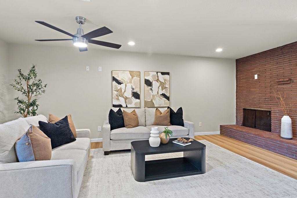 909 Malibu Ct, Modesto, CA 95350