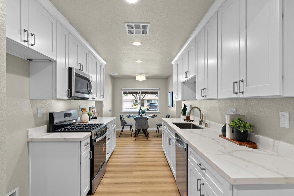 909 Malibu Ct, Modesto, CA 95350