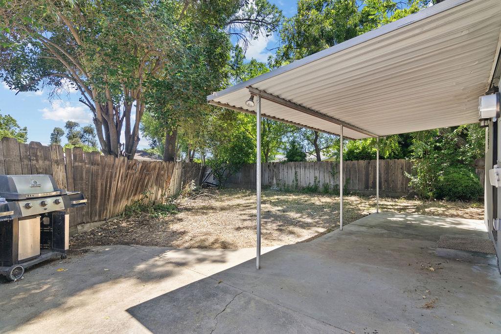 909 Malibu Ct, Modesto, CA 95350