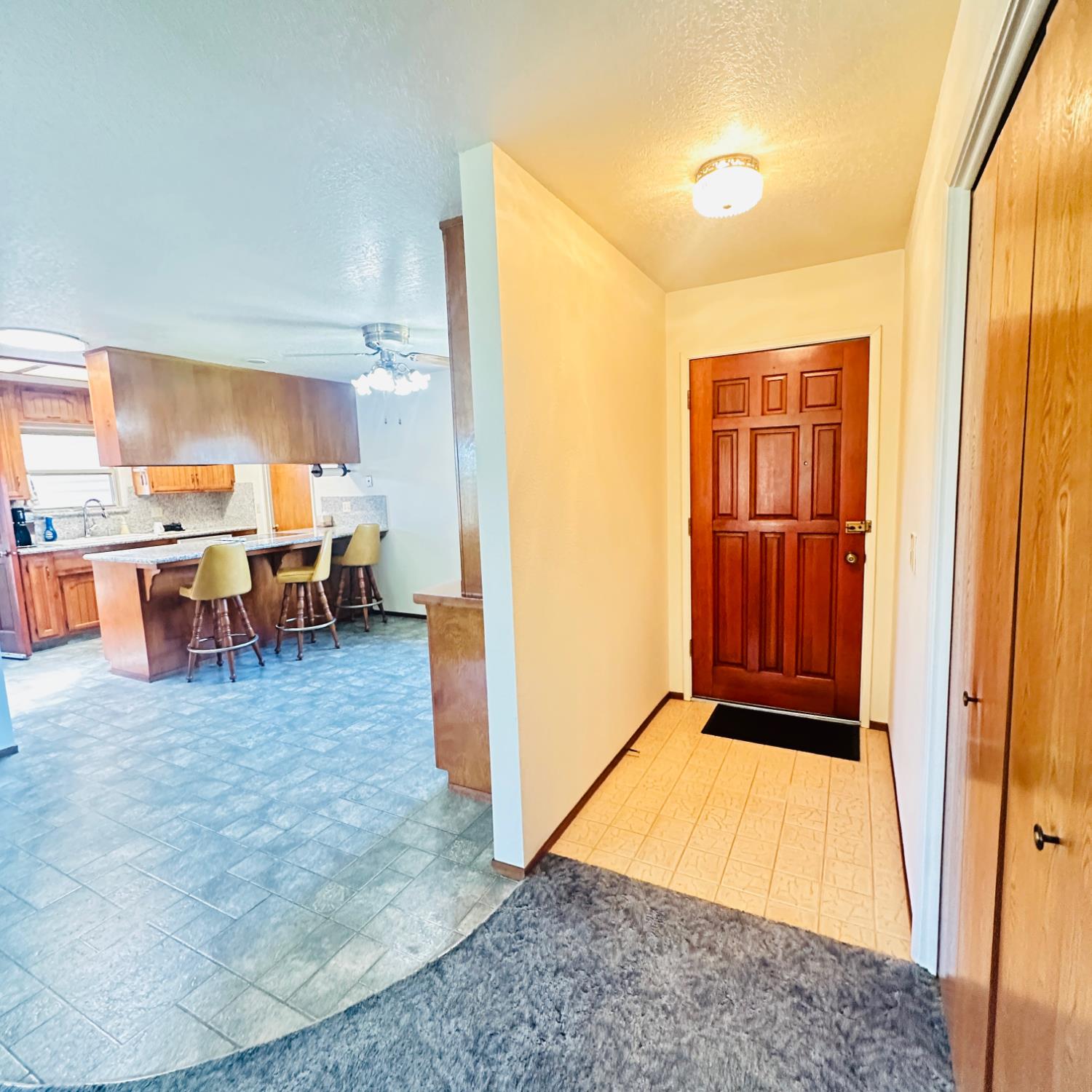 1633 Walnut, Escalon, CA 95320