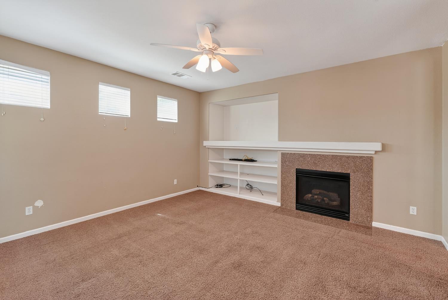 1305 Derby Dr, Merced, CA 95348