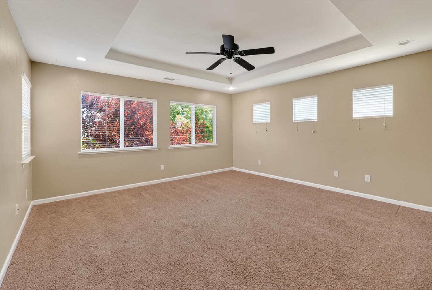 1305 Derby Dr, Merced, CA 95348