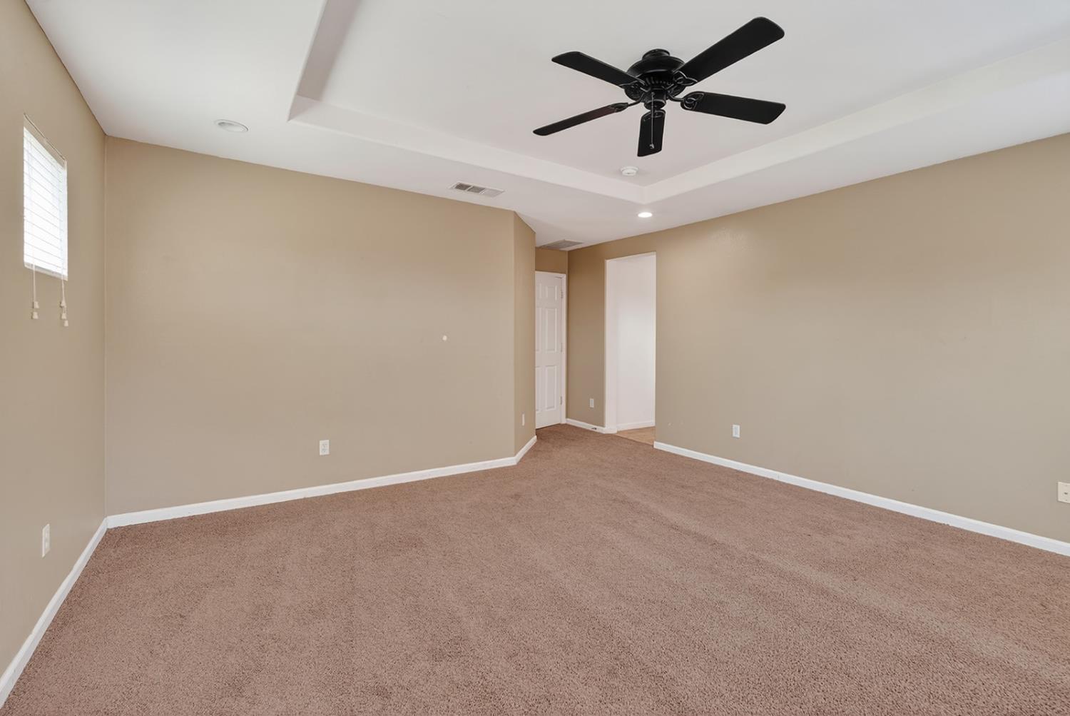 1305 Derby Dr, Merced, CA 95348