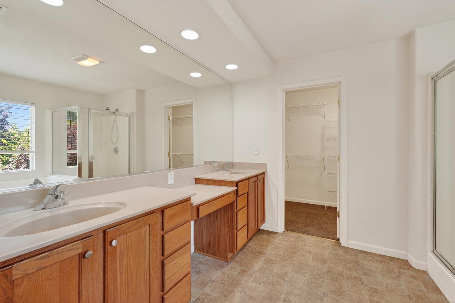 1305 Derby Dr, Merced, CA 95348