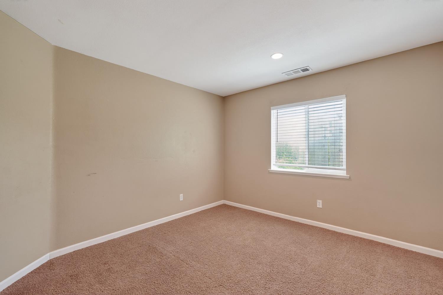 1305 Derby Dr, Merced, CA 95348