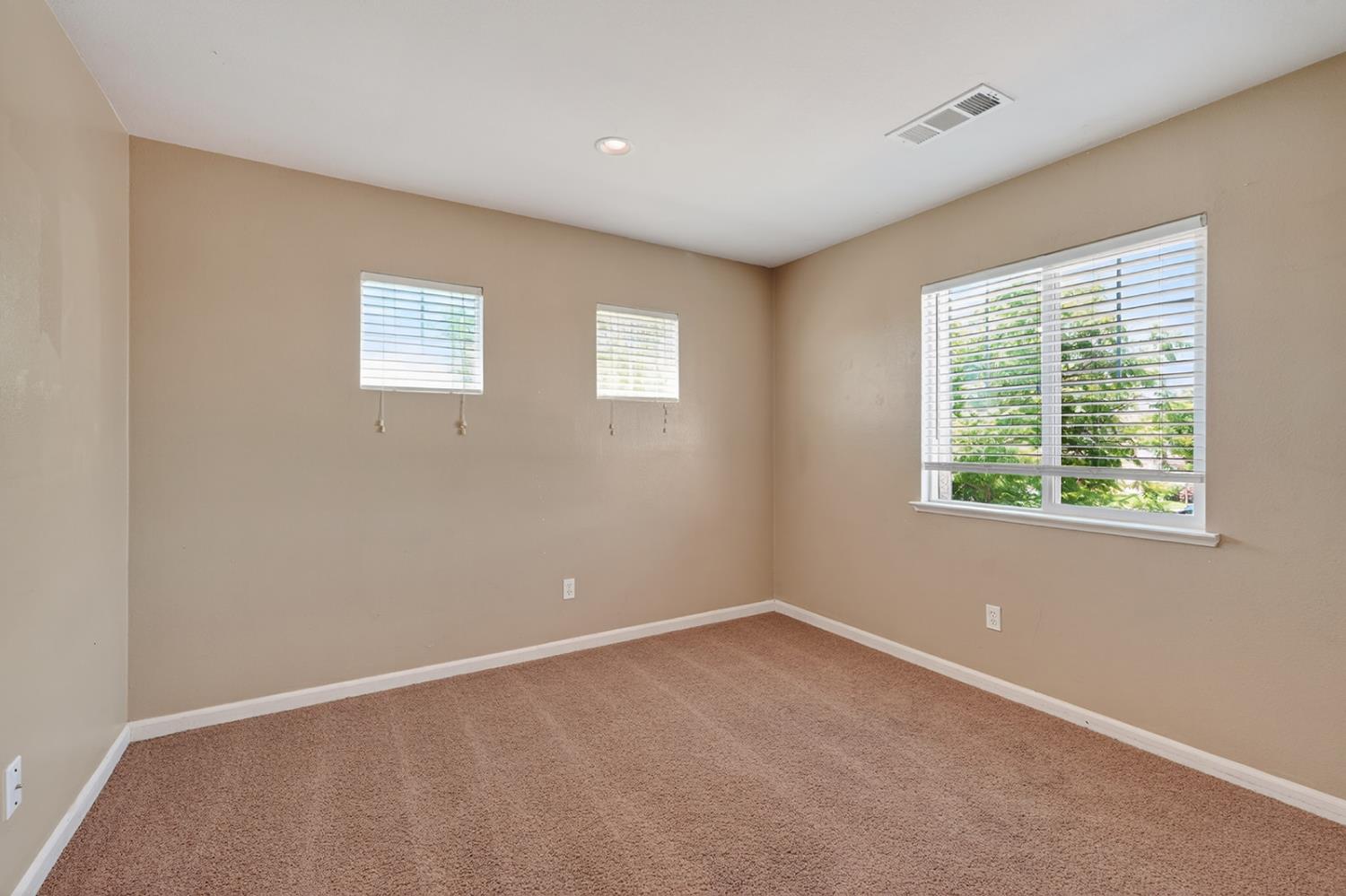 1305 Derby Dr, Merced, CA 95348