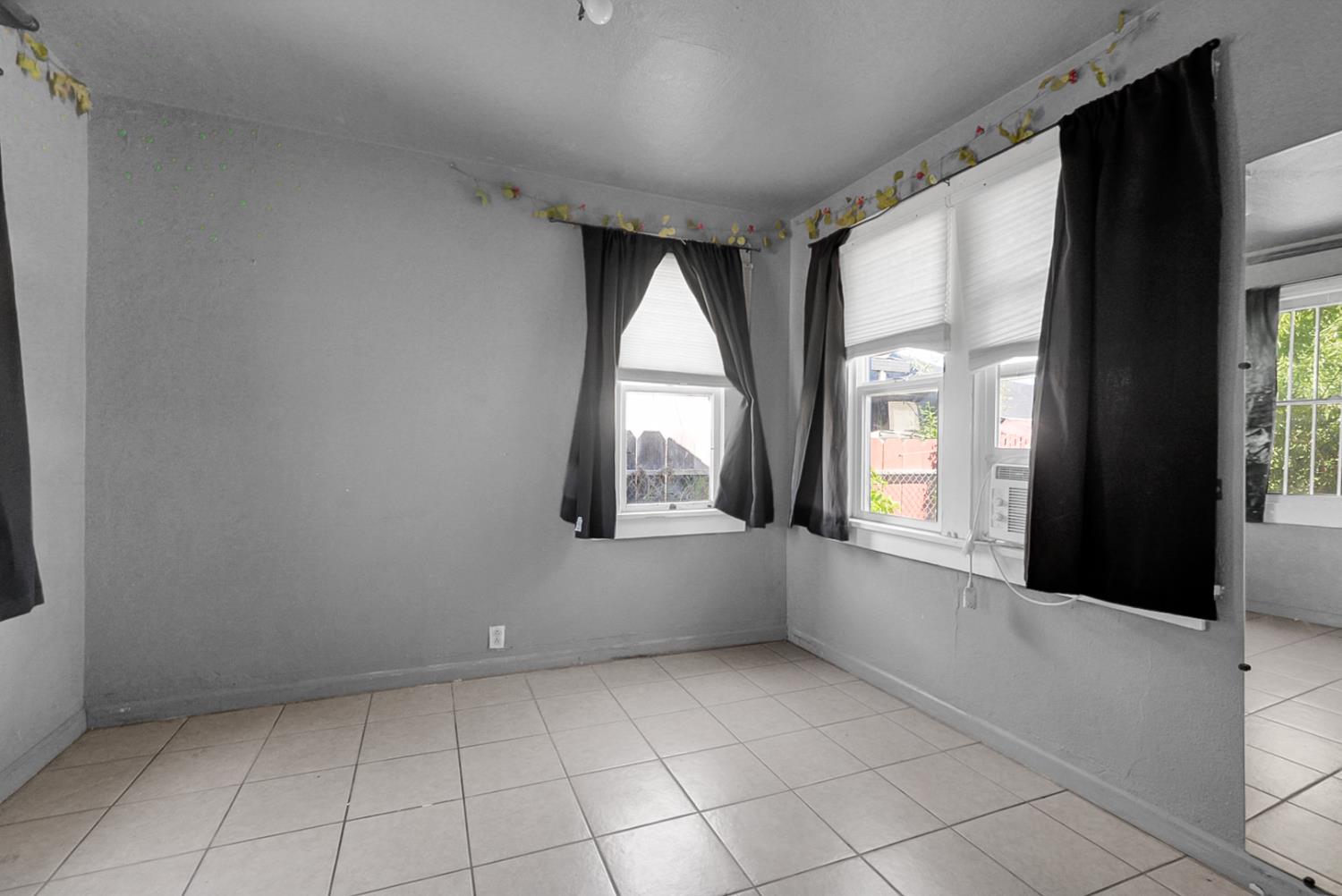 317 Barozzi Ave, Modesto, CA 95351