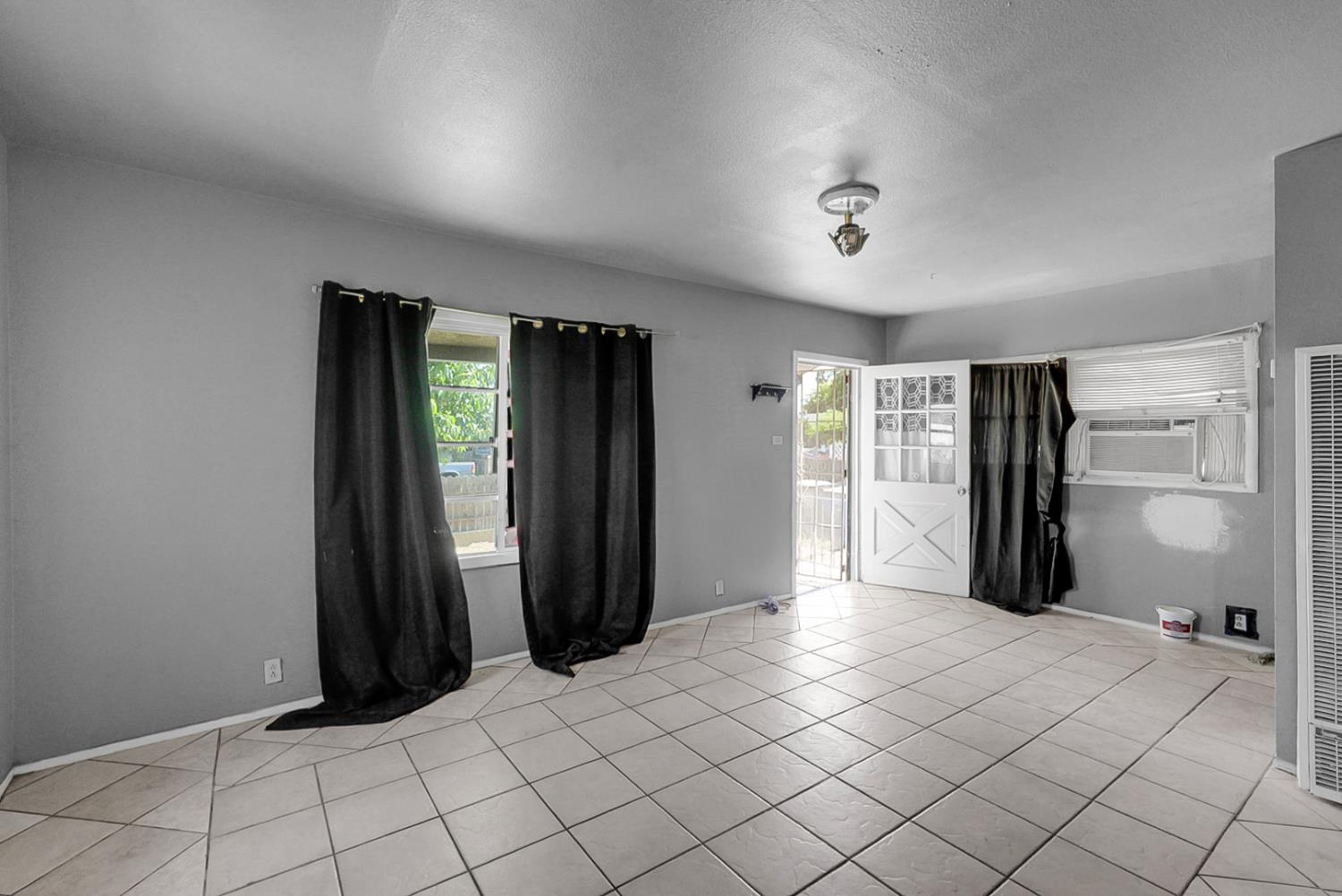 317 Barozzi Ave, Modesto, CA 95351