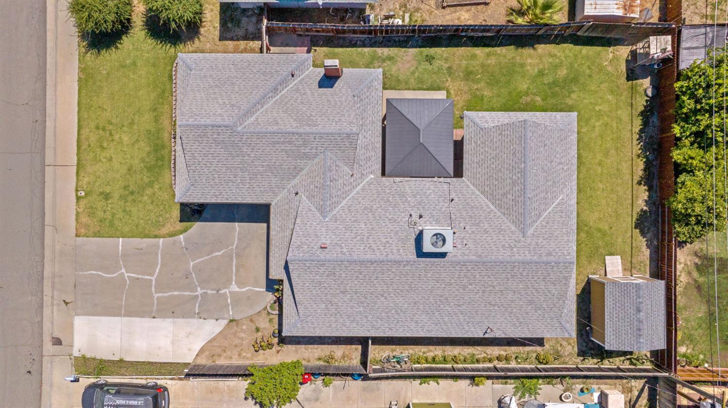 1585 Mulberry Ln, Lemoore, CA 93245