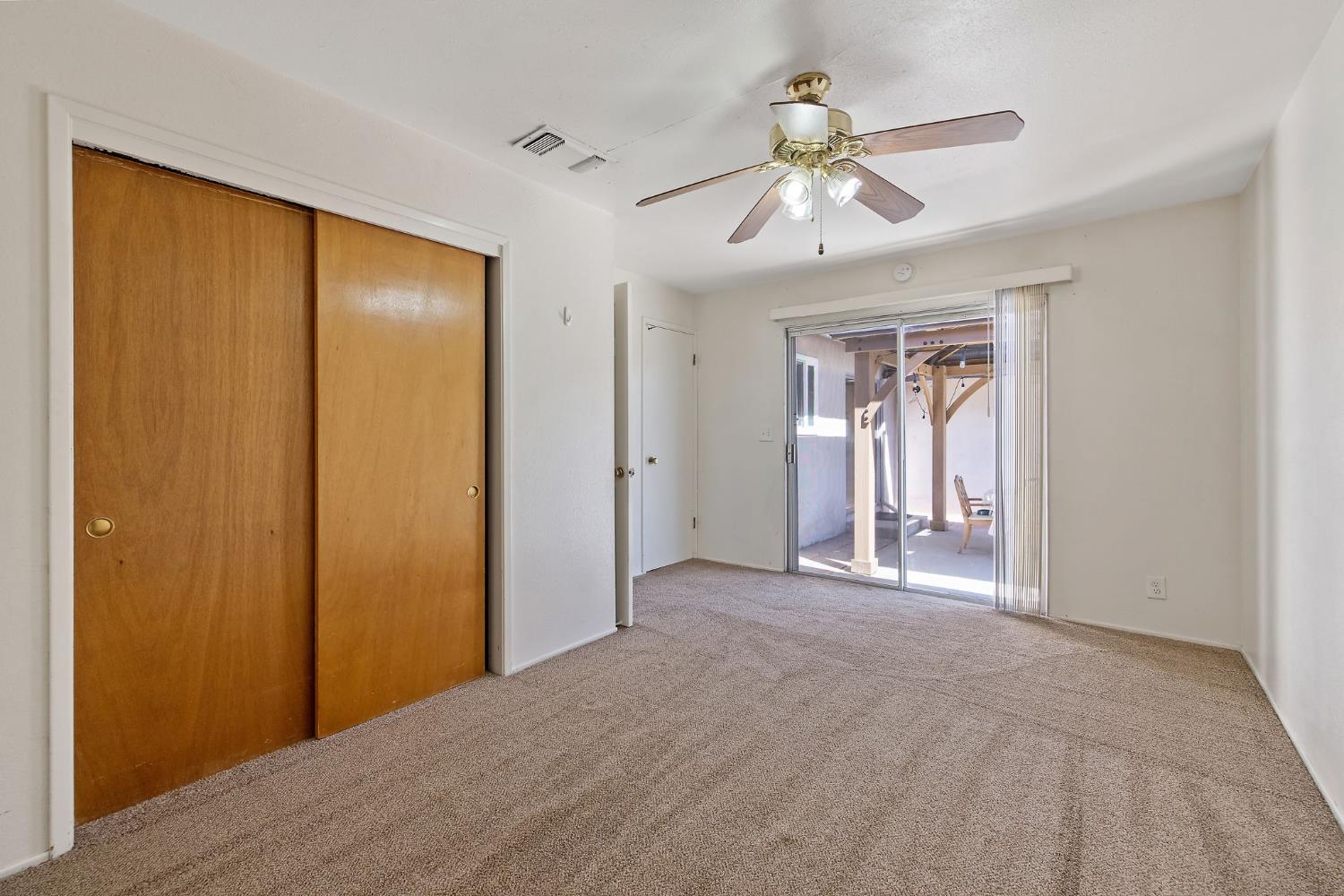 1585 Mulberry Ln, Lemoore, CA 93245