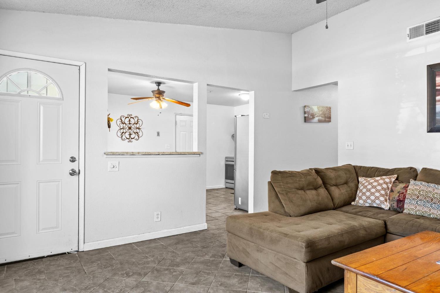 2373 Wolf St, Merced, CA 95348
