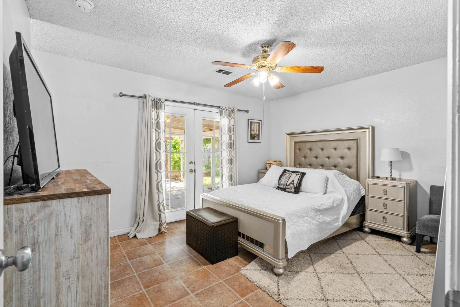 2373 Wolf St, Merced, CA 95348