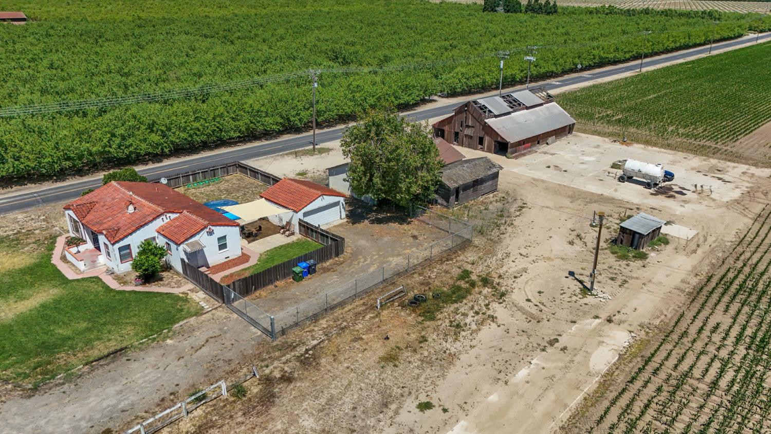 719 W Taylor Rd, Turlock, CA 95382