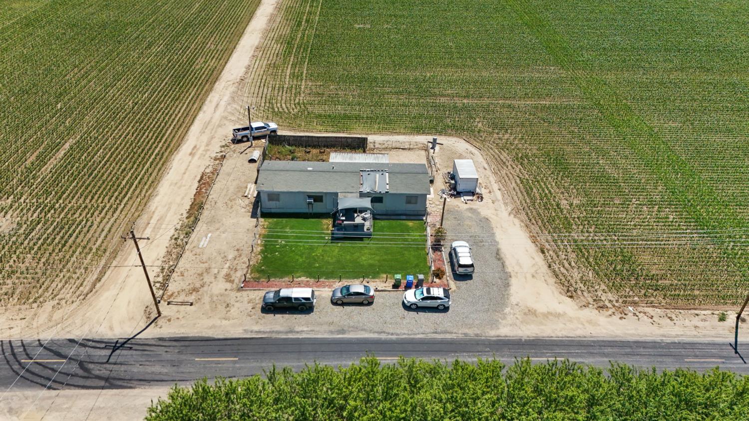 719 W Taylor Rd, Turlock, CA 95382