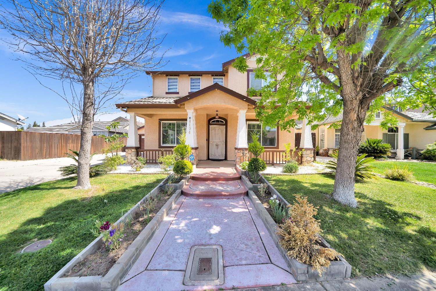 4104 KEEPSAKE Dr, Modesto, CA 95356