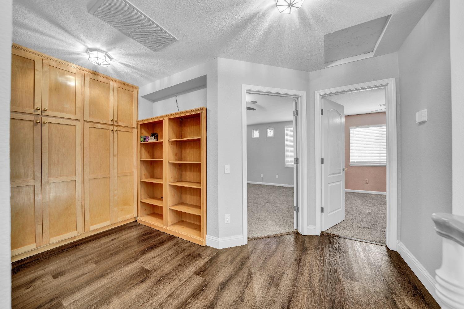4104 KEEPSAKE Dr, Modesto, CA 95356
