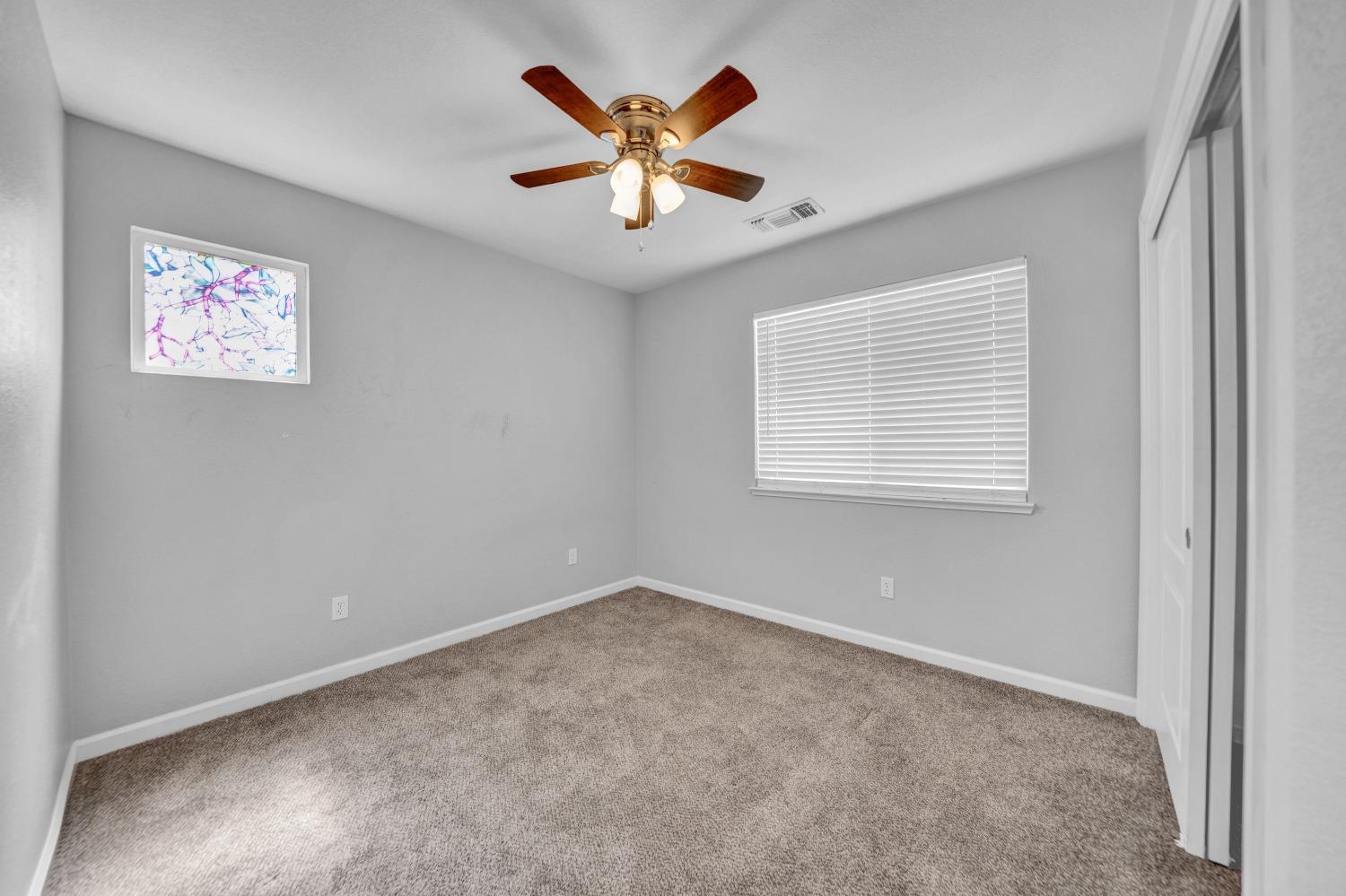 4104 KEEPSAKE Dr, Modesto, CA 95356