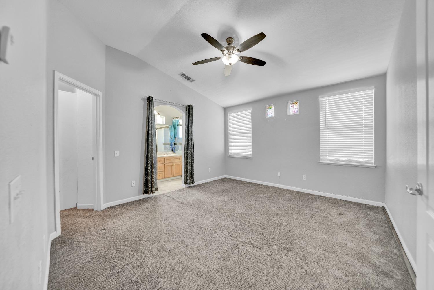 4104 KEEPSAKE Dr, Modesto, CA 95356