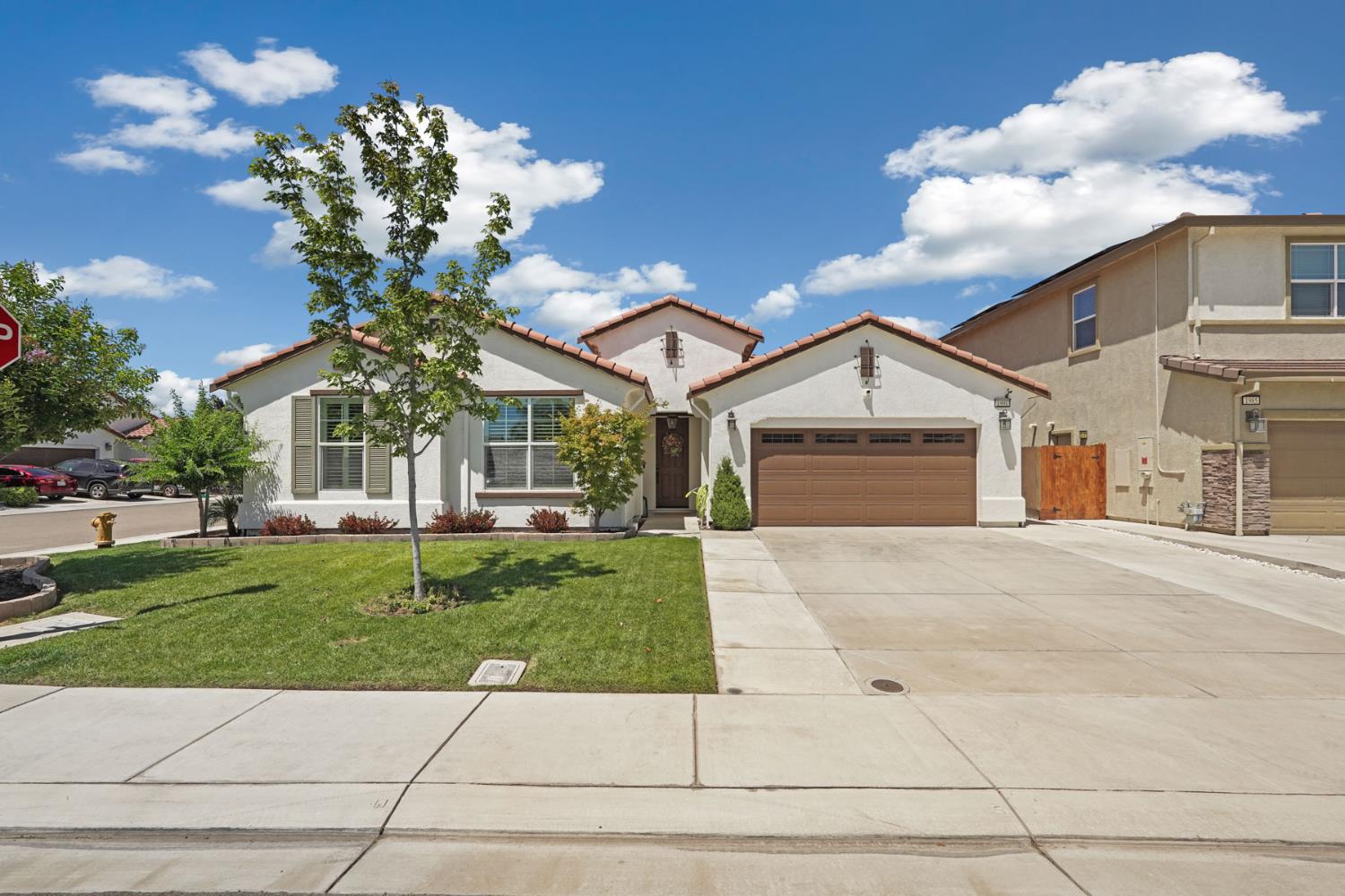 1991 Lovejoy Ave, Manteca, CA 95337