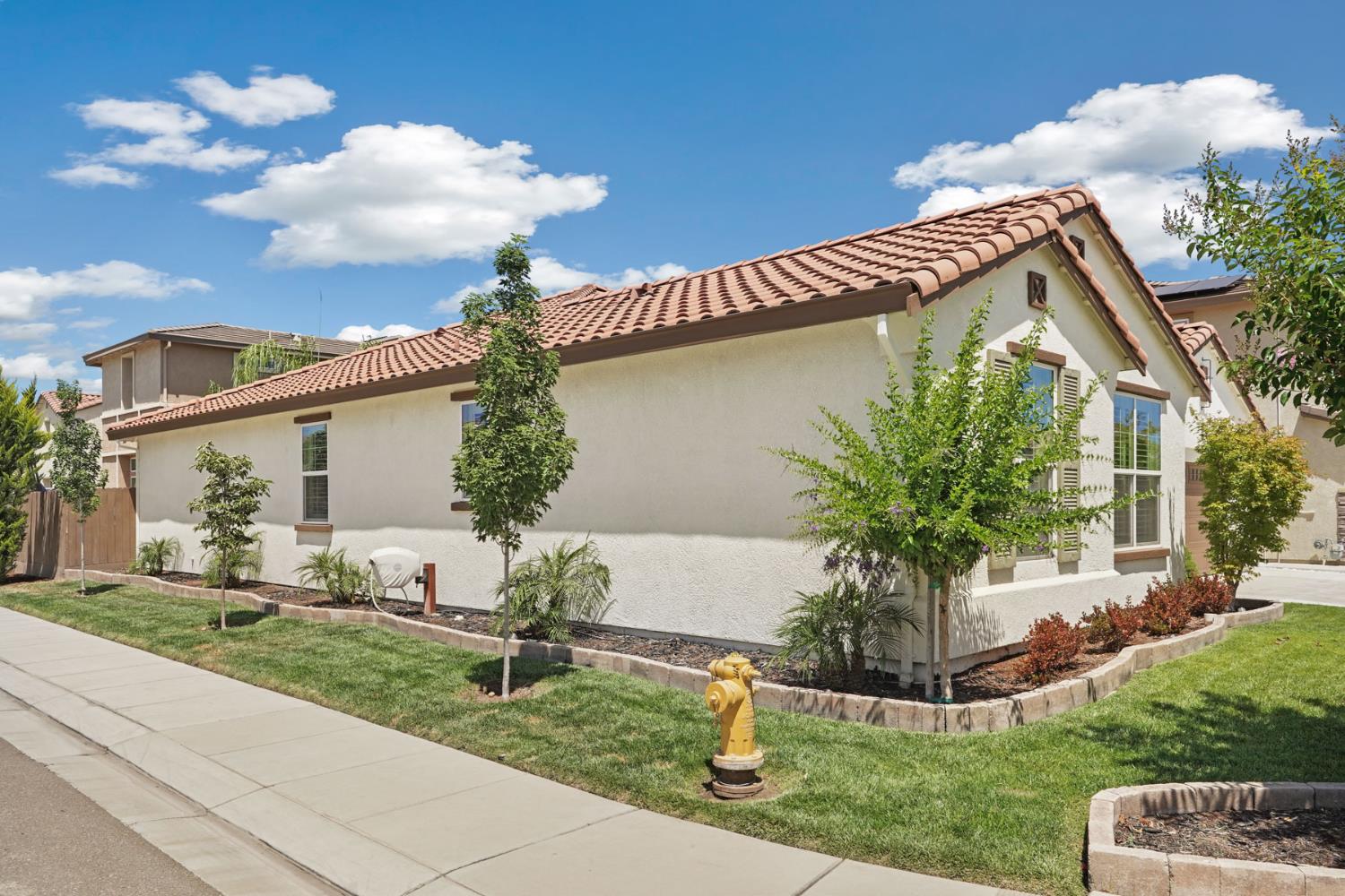 1991 Lovejoy Ave, Manteca, CA 95337