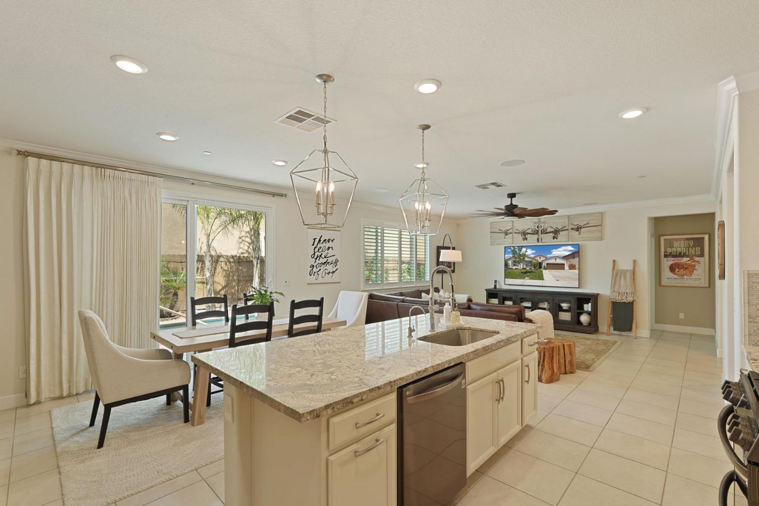1991 Lovejoy Ave, Manteca, CA 95337