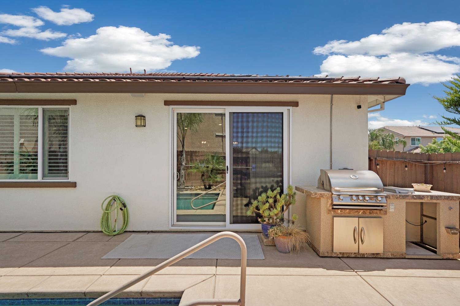 1991 Lovejoy Ave, Manteca, CA 95337