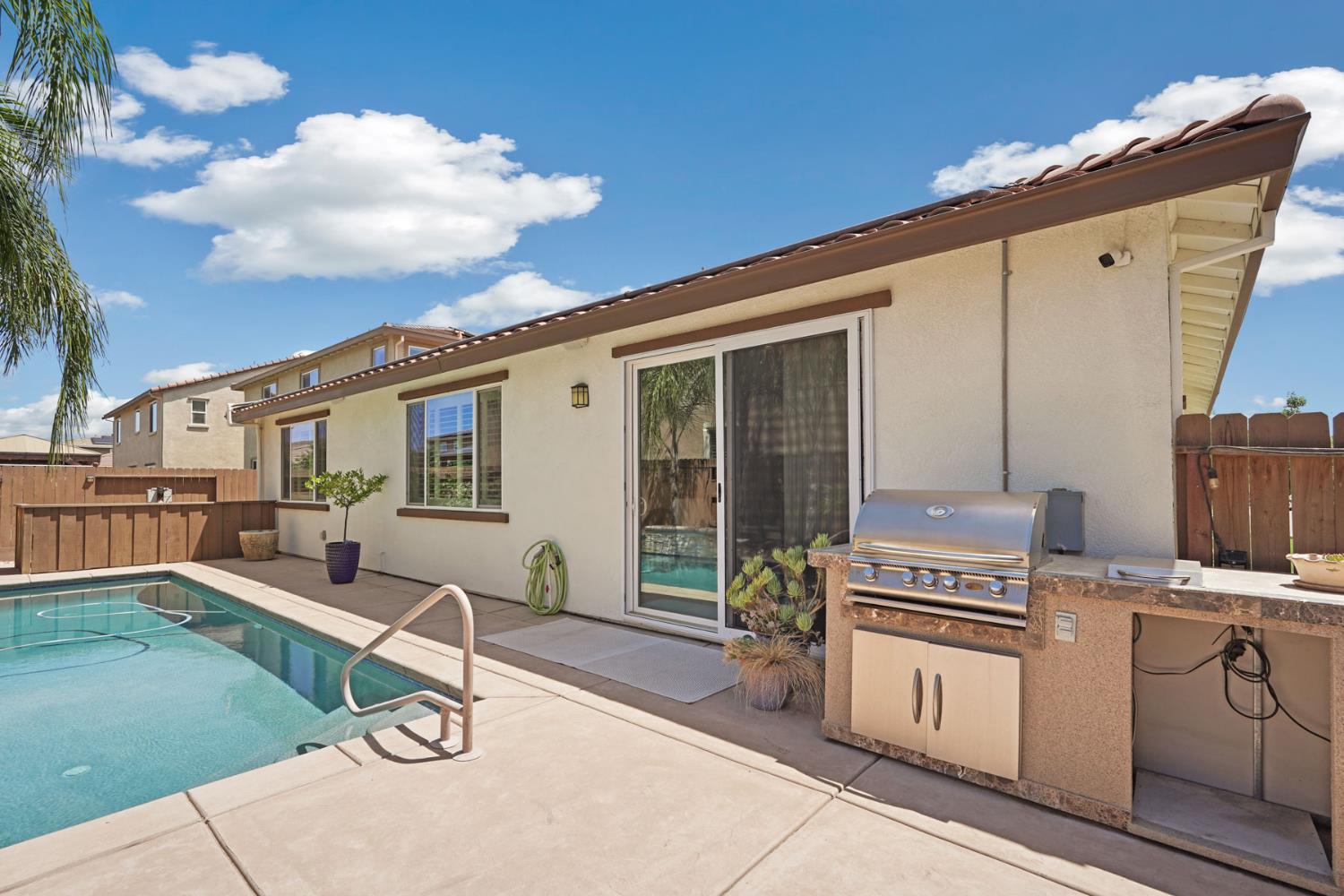 1991 Lovejoy Ave, Manteca, CA 95337