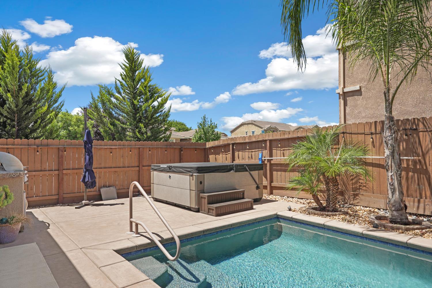 1991 Lovejoy Ave, Manteca, CA 95337