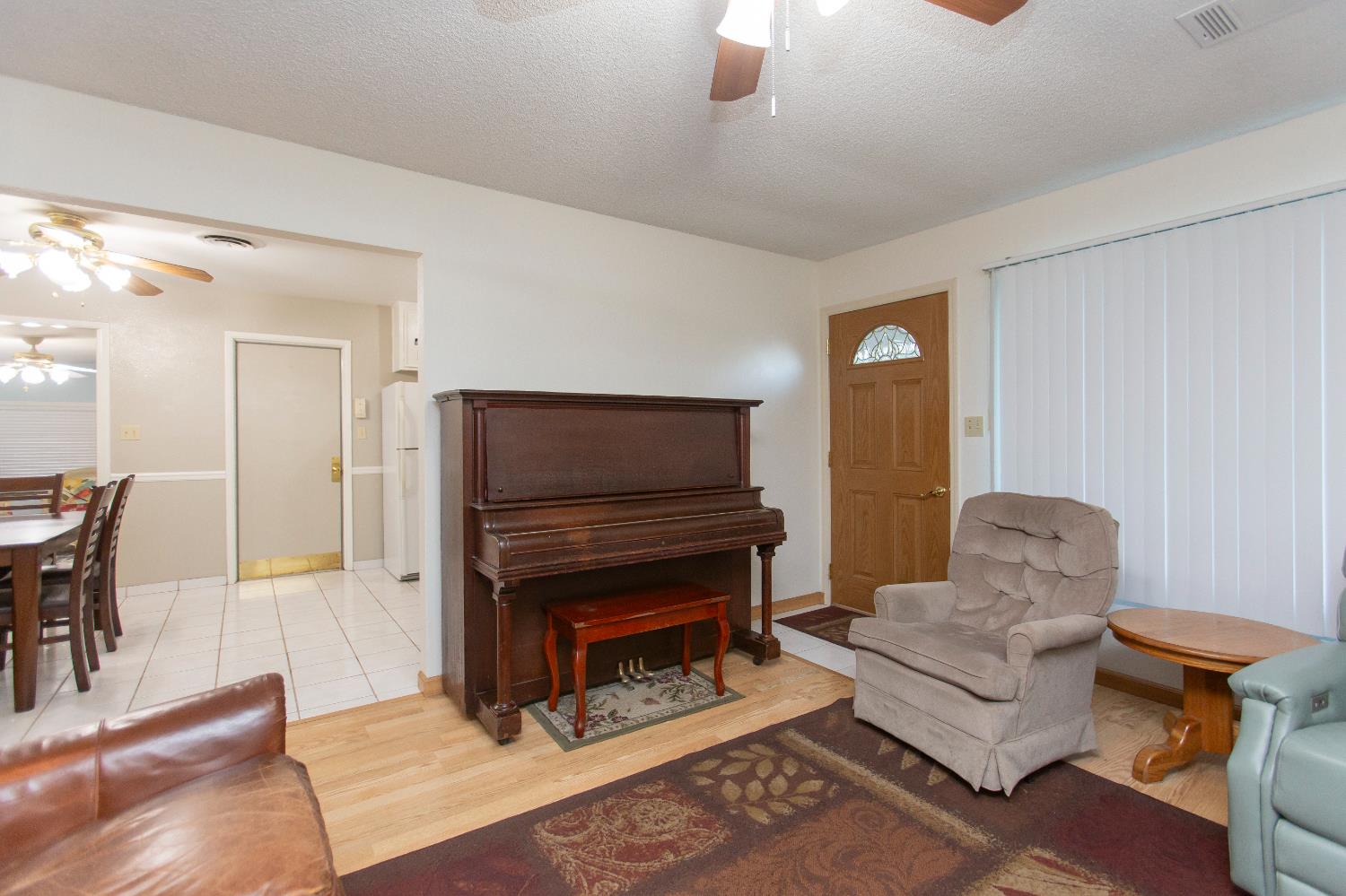 2761 Ball Ct, Turlock, CA 95382