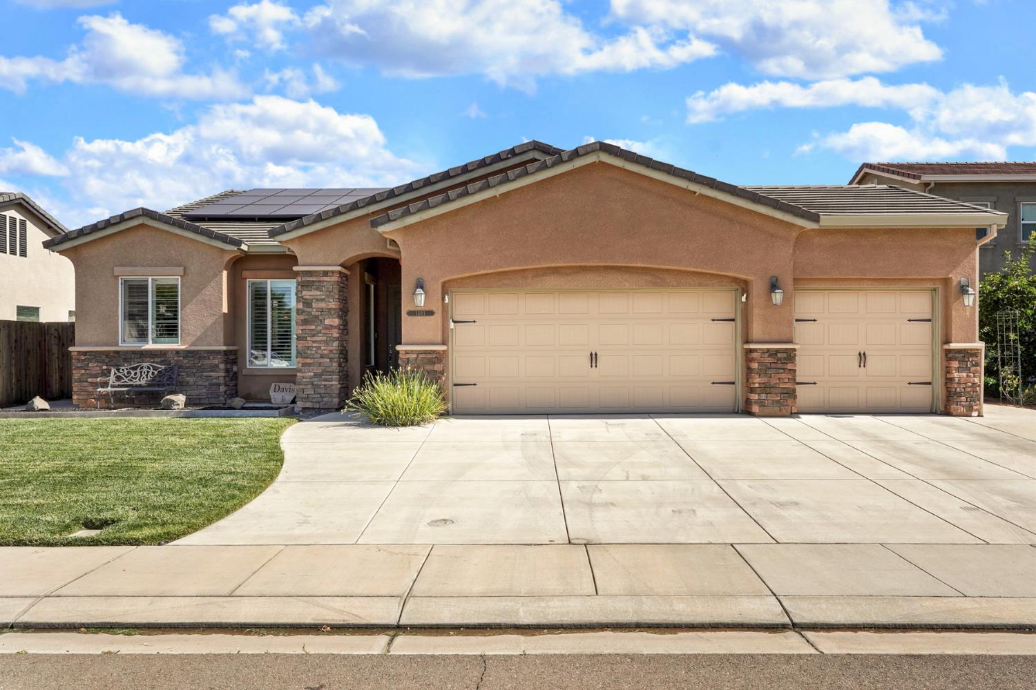 1493 Toy Ct, Manteca, CA 95337